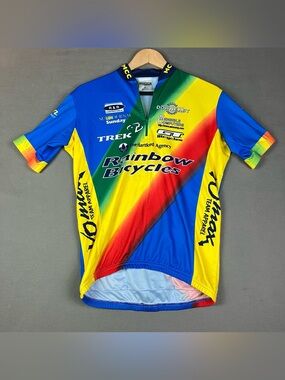 Vomax Men’s Cycling Jersey Size M (3) Rainbow Bicycles Multicolor Short Sleeve.